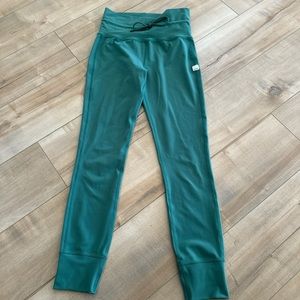 Size Small Vuori Daily leggings - excellent condition